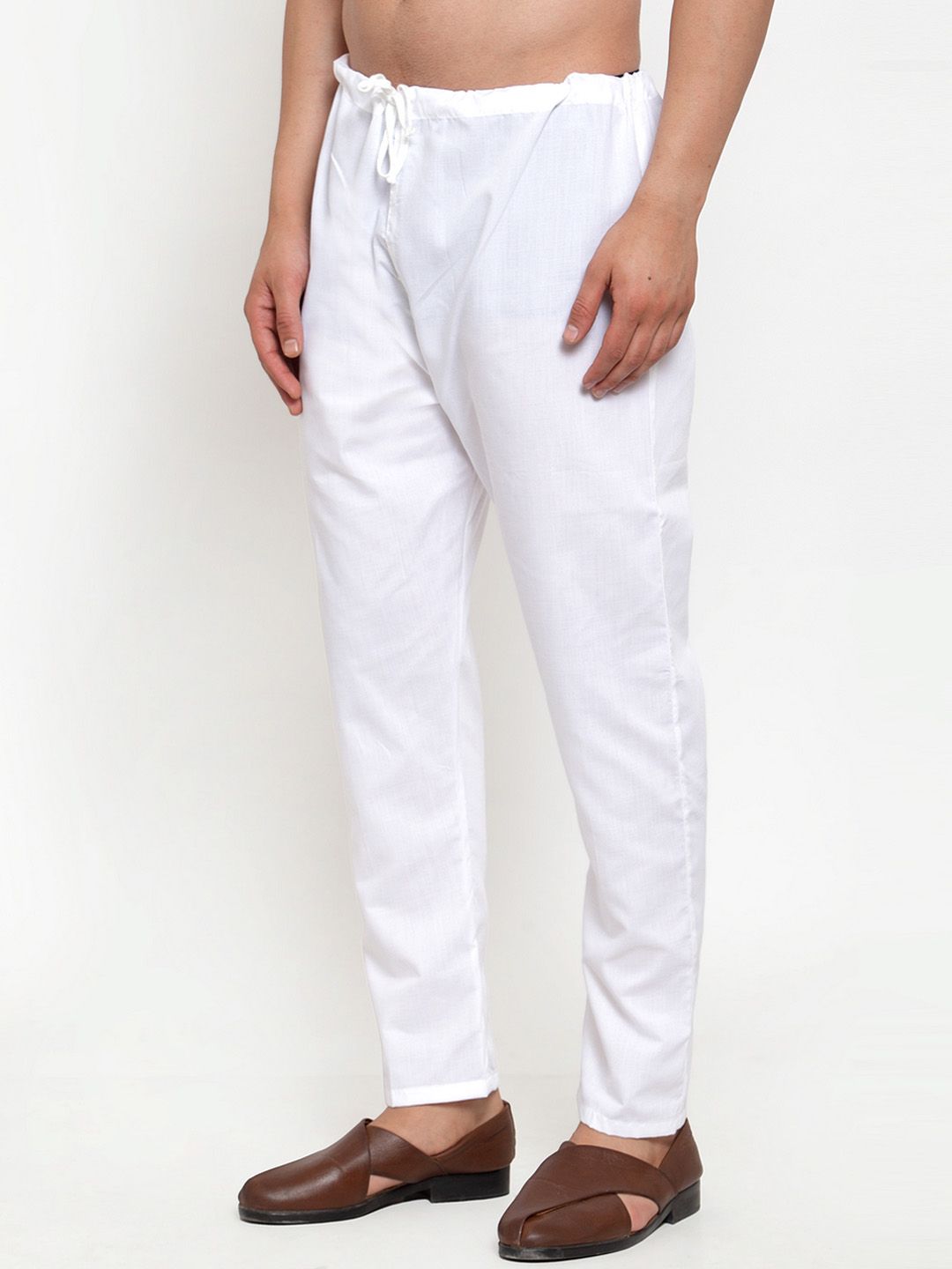 Jompers Men White Solid Pyjamas