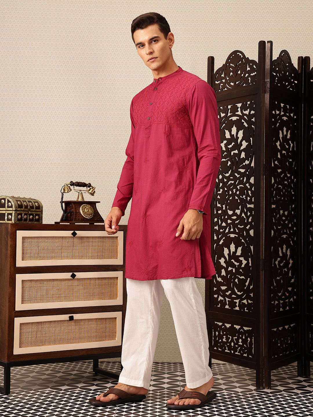 House of Pataudi Ethnic Motifs Embroidered Jashn Pure Cotton Kurta with Trousers