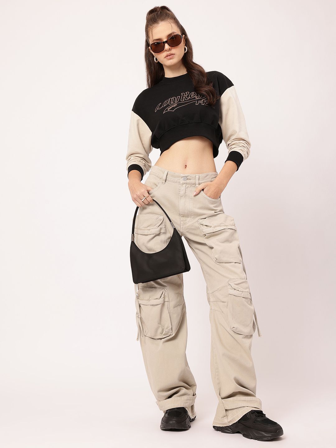 DressBerry Typo Print Contrast Sleeves Crop Sweatshirt