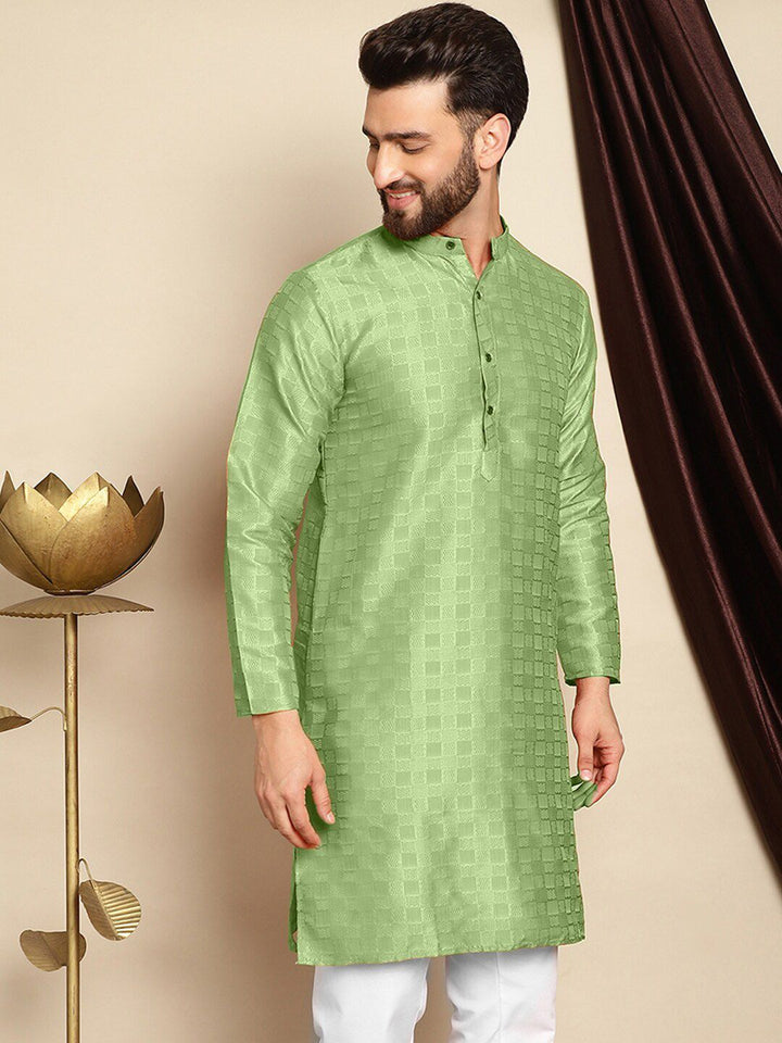 Anouk Striped Mandarin Collar Long Sleeves Thread Work Kurta