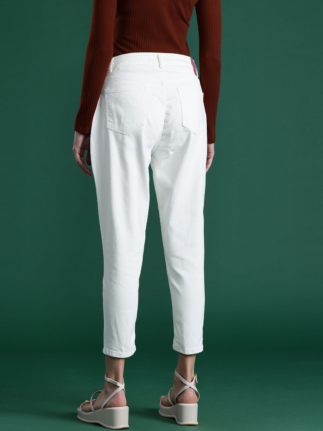DressBerry Women Mom Fit Cropped Jeans