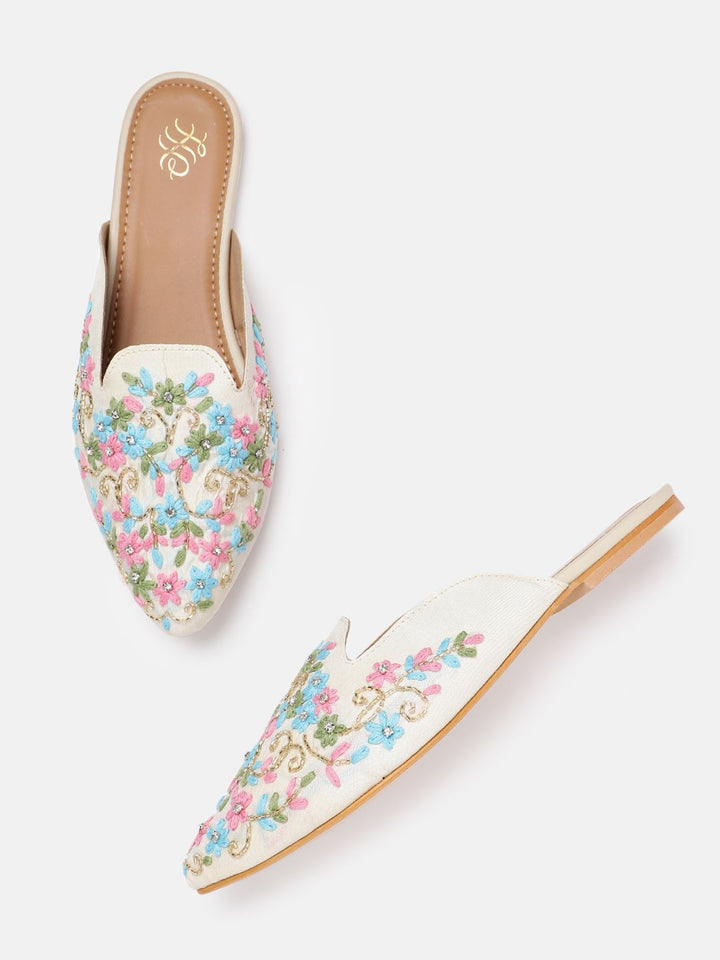 House of Pataudi Embroidered Detailed Mules