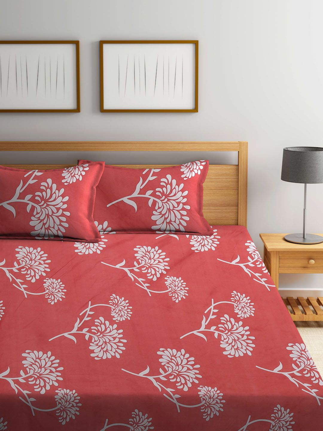 KLOTTHE Floral Printed 300 TC Fitted King Bedsheet with 2 Pillow Covers