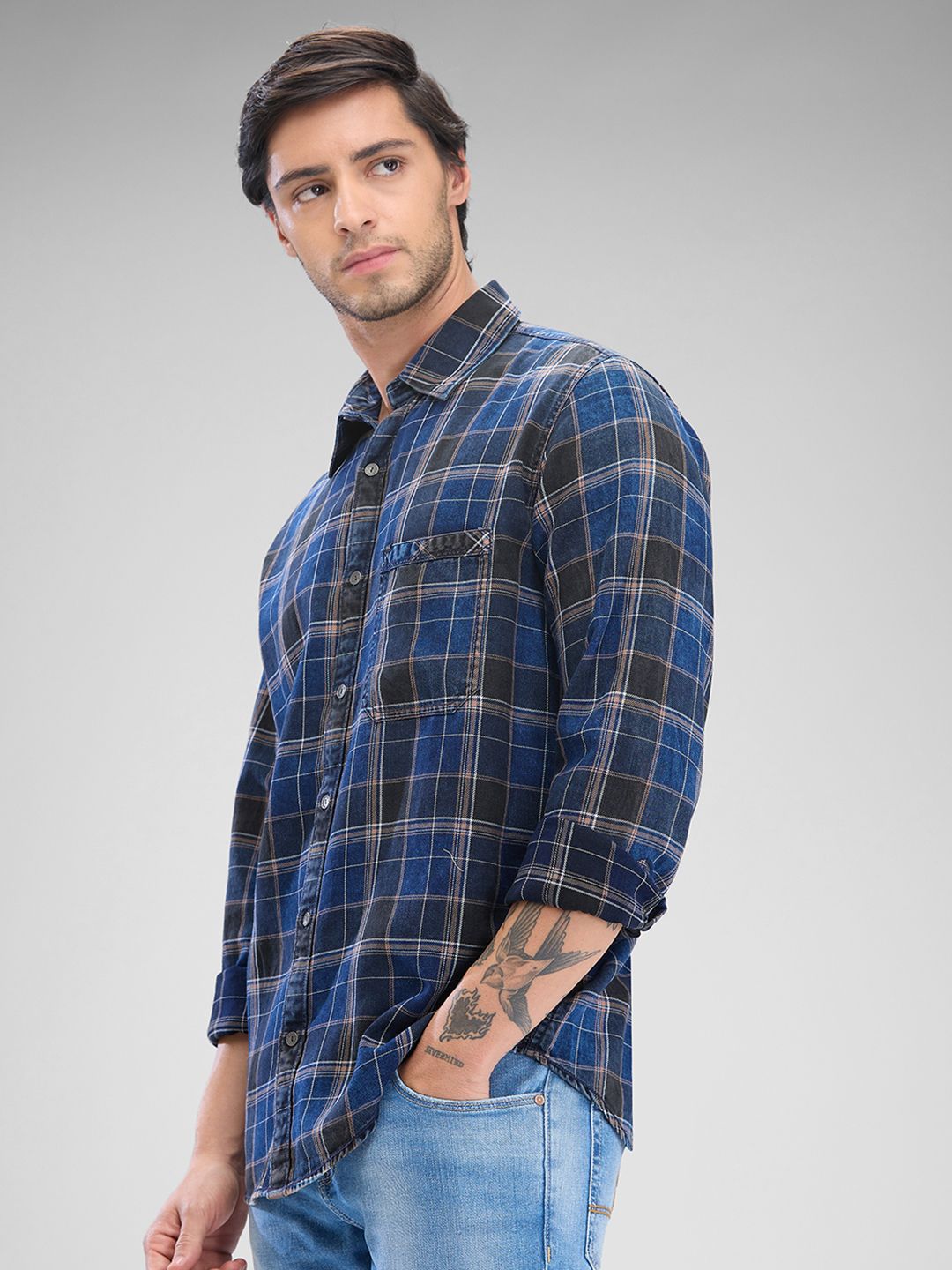 SPYKAR Men Tartan Checks Slim Fit Casual Shirt