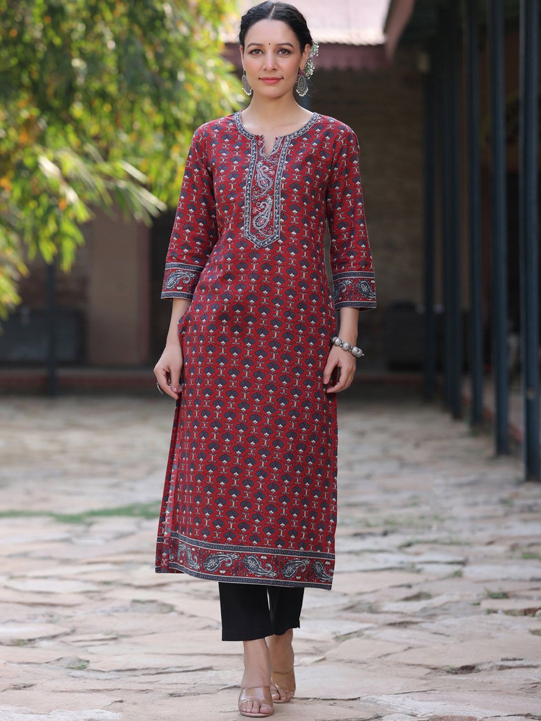 Rain & Rainbow Women Floral Printed Flared Sleeves Kurta