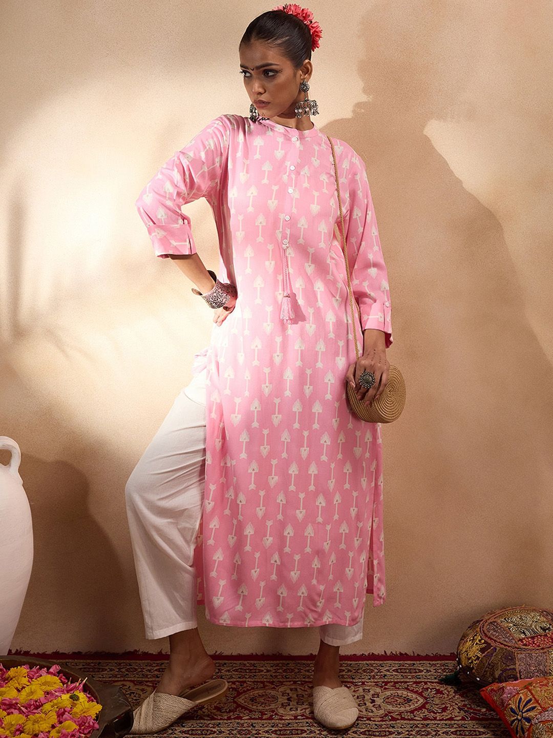 Indo Era Ethnic Motifs Printed Pastels Straight Kurta