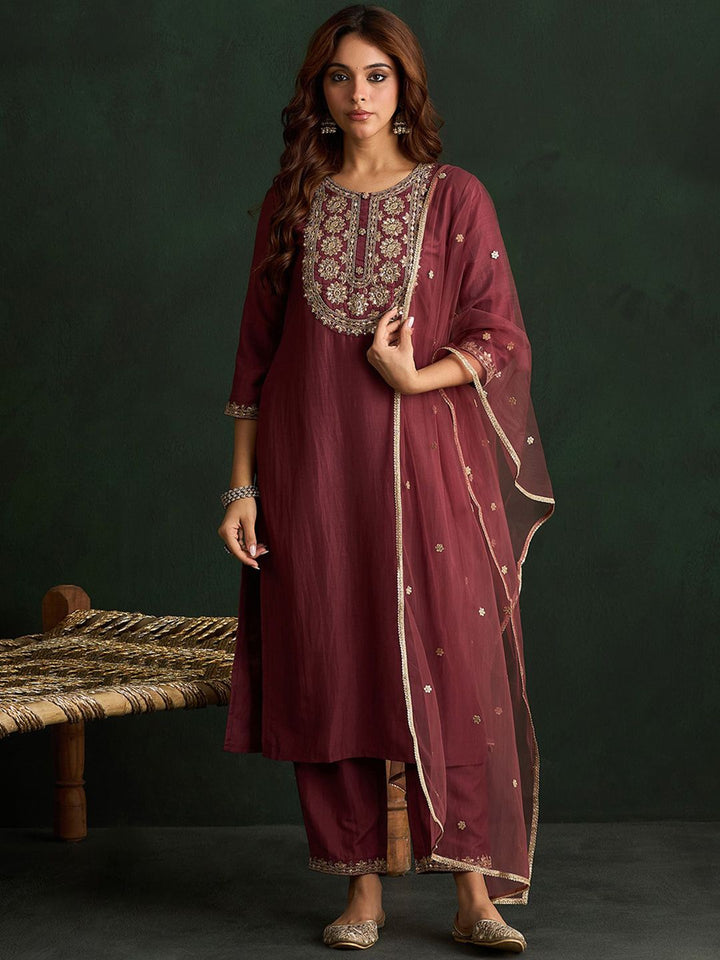 Indo Era Women Floral Embroidered Regular Kurta with Trousers & With Dupatta