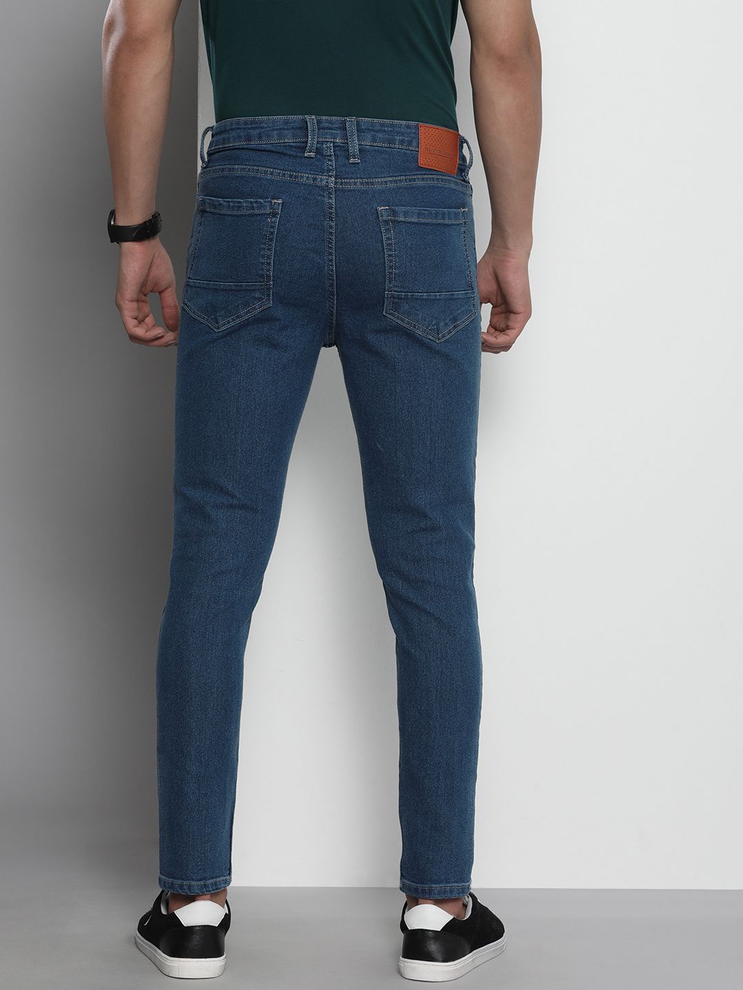 The Indian Garage Co Men Carrot Fit Heavy Fade Acid Wash Jeans