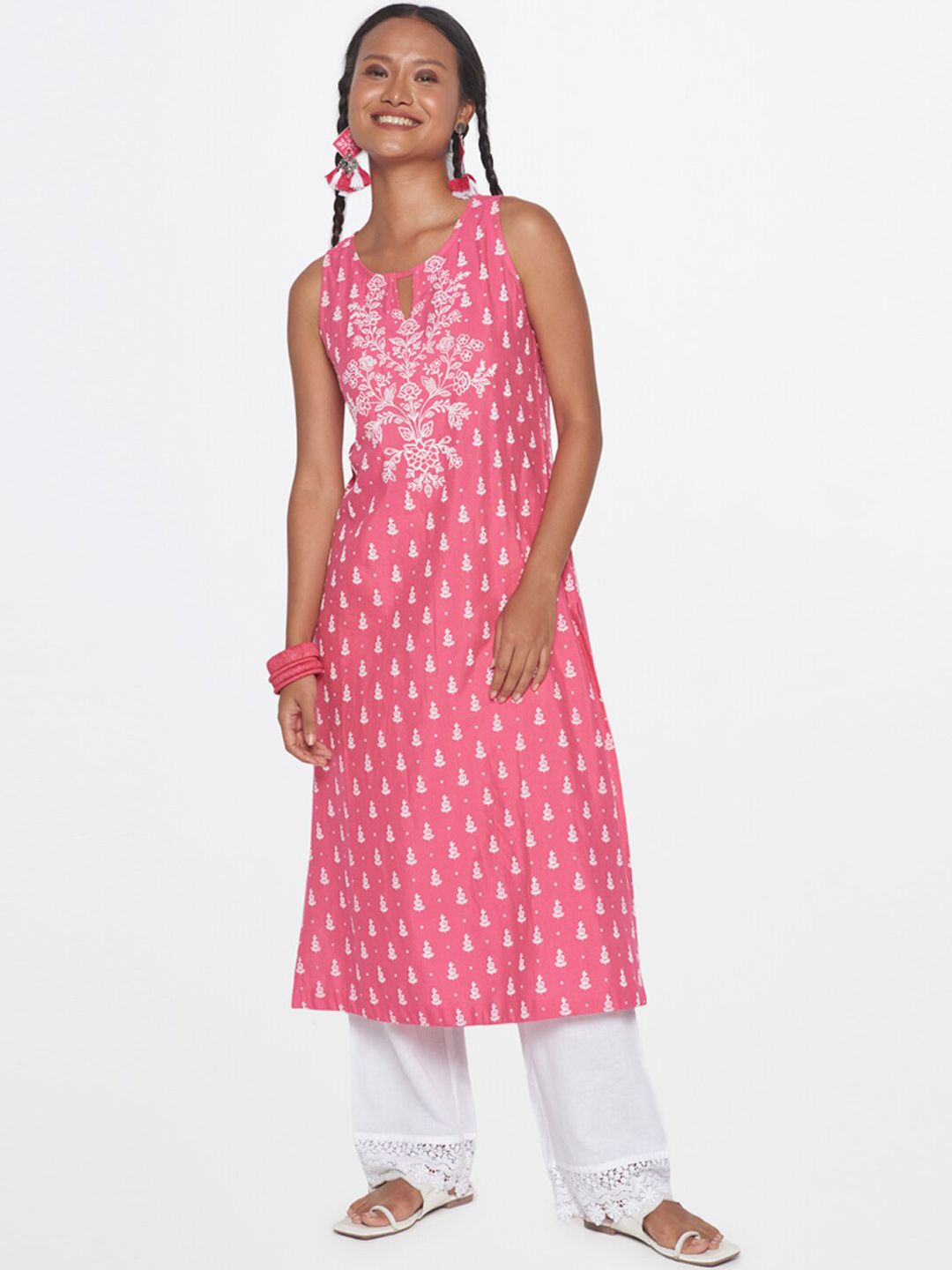 Global Desi Floral Embroidered Keyhole Neck Straight Kurta