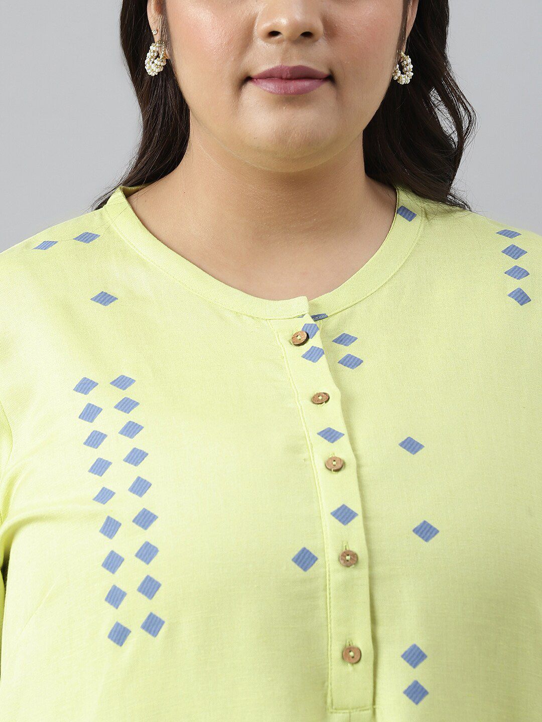 W Women Plus SizeRound Neck Geometric Printed Kurta