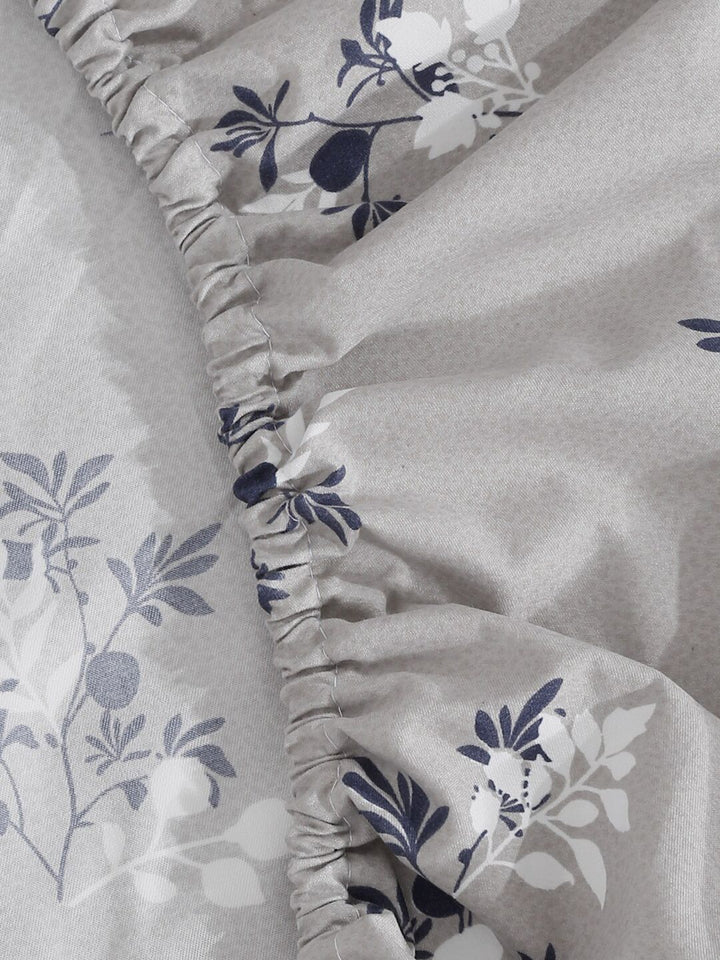KLOTTHE Floral Printed 300 TC Fitted King Bedsheet with 2 Pillow Covers