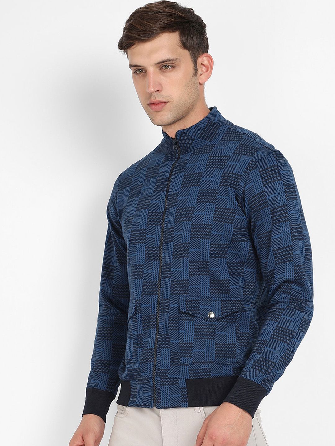 Kampus Sutra Men Blue memeriksa jaket windcheater