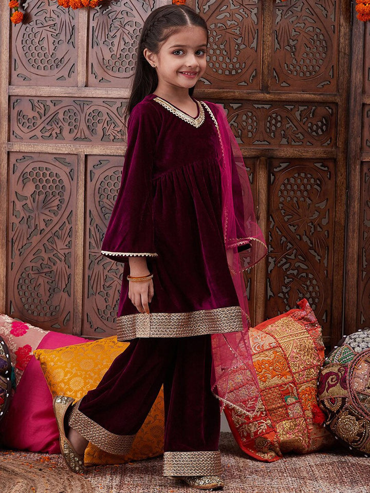 pspeaches Girls Regular Gotta Patti Velvet Kurta with Salwar & With Dupatta