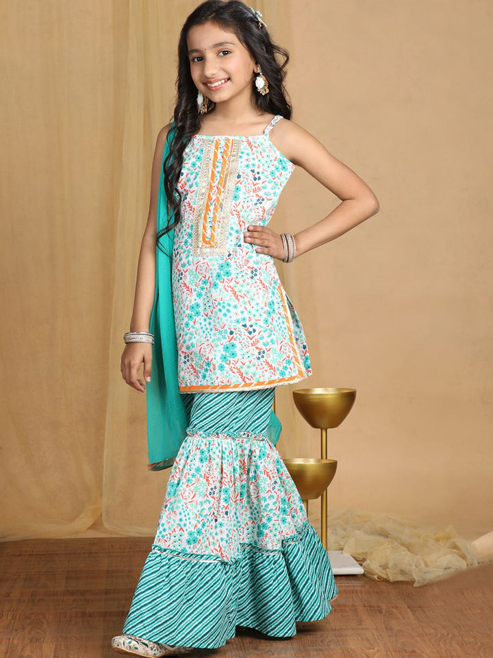 Cutiekins Girls Floral Printed Regular Gotta Patti Kurta with Sharara & With Dupatta