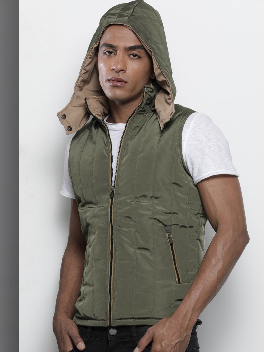 The Indian Garage Co Men Slim Fit Puffer Jacket with Detachable Hood