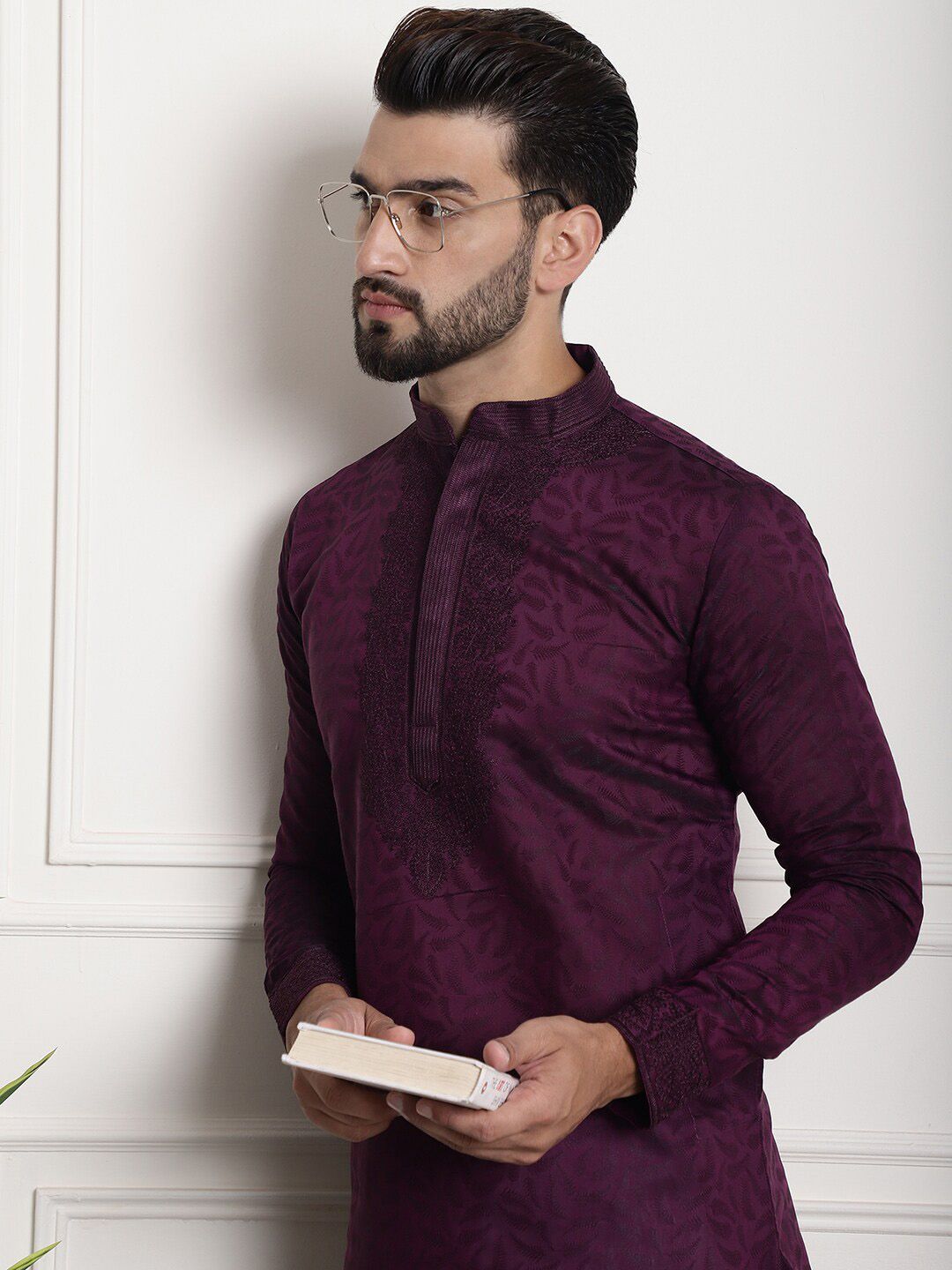 SOJANYA Woven Design Mandarin Collar Thread Work Kurta