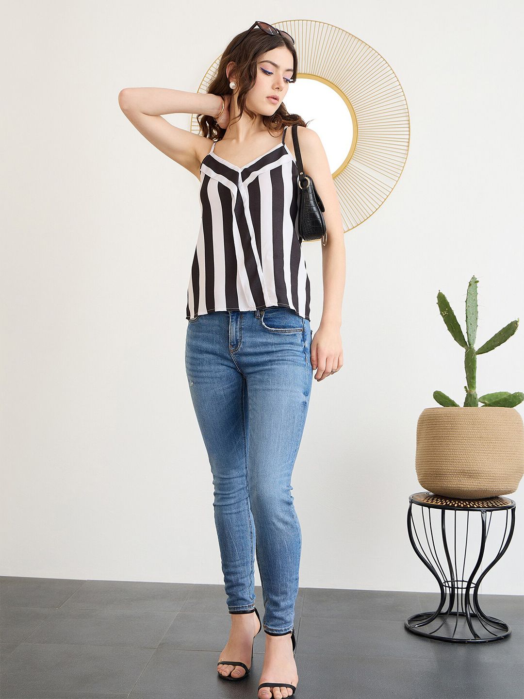 Berrylush Black Striped Ruffles Casual Top