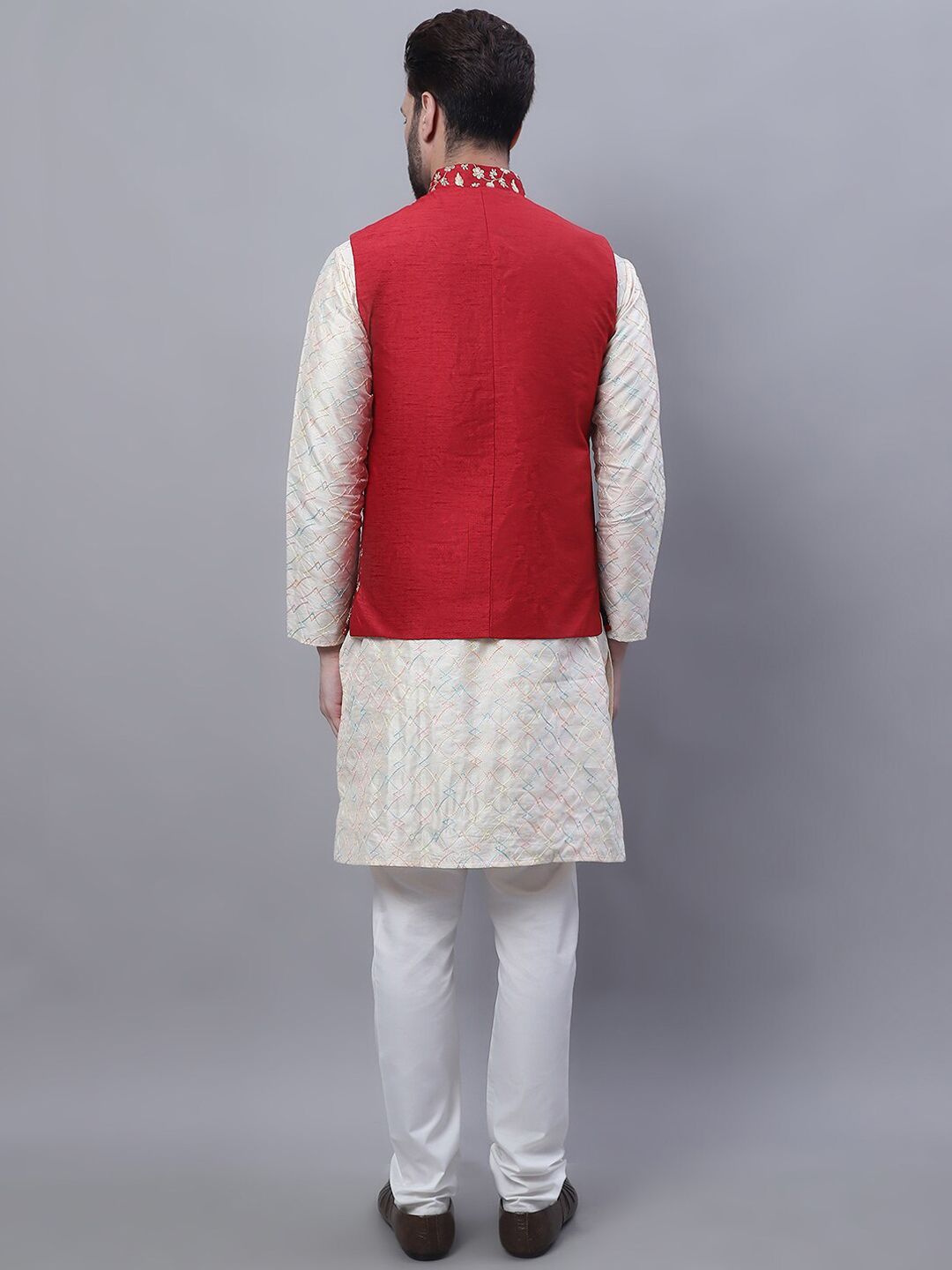 SOJANYA Embroidered Thread Work Kurta and Churidar with Nehru Jacket
