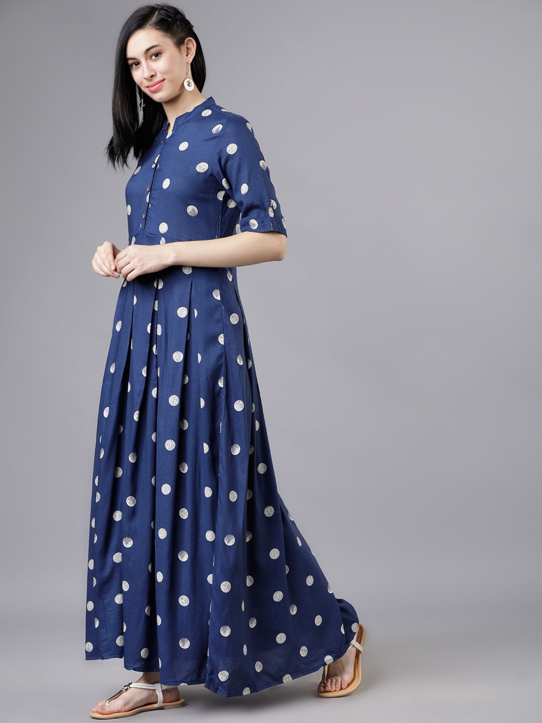 Vishudh Women Blue Printed Maxi Dress
