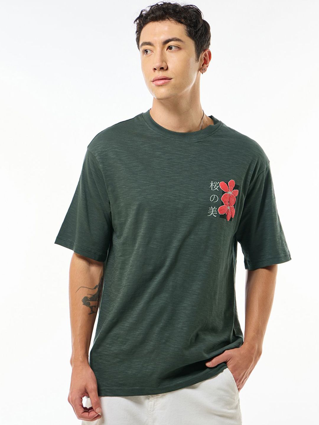 Bewakoof Air 1.0 Men Grey Sakura Graphic Printed Oversized T-shirt