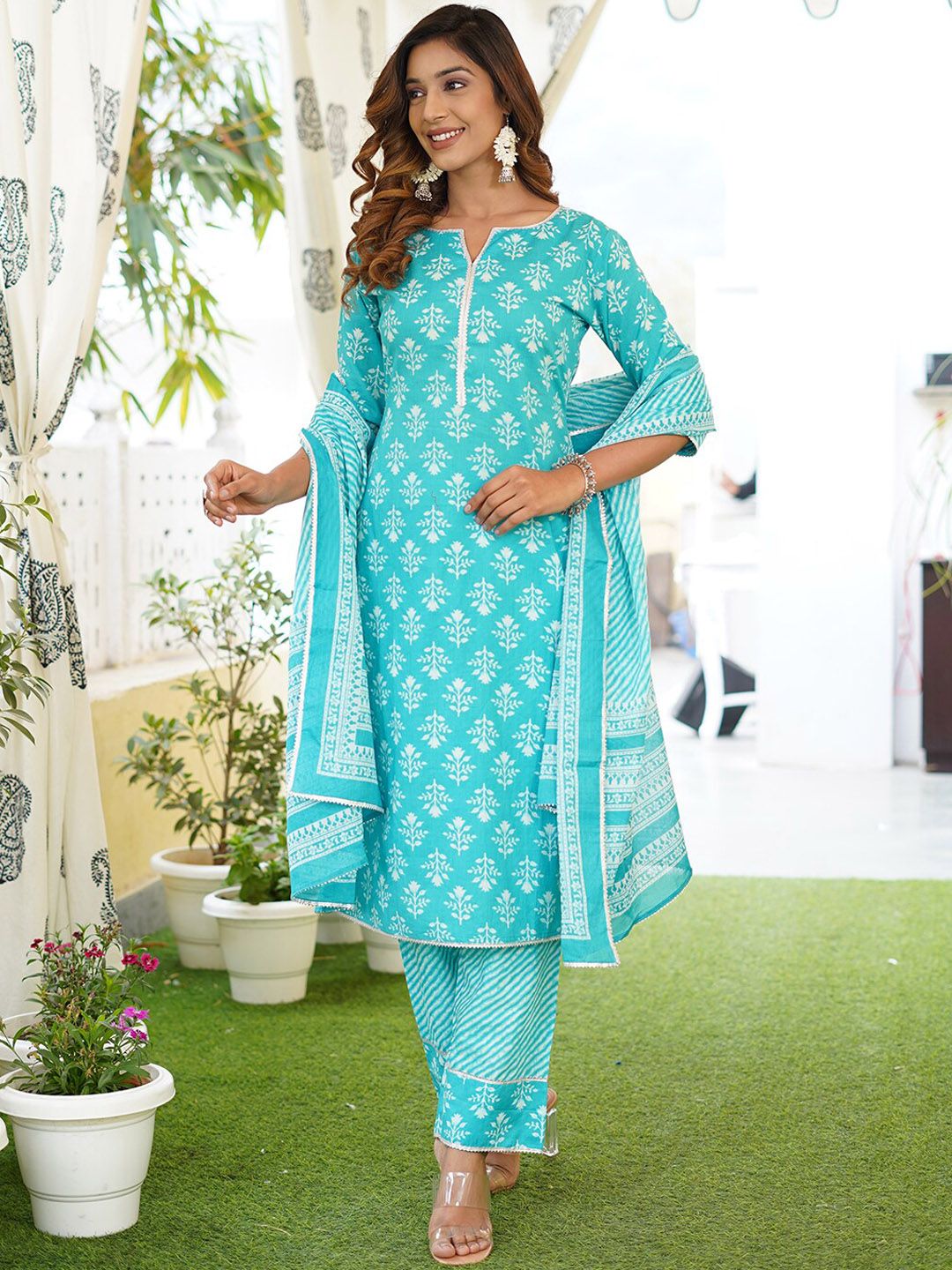 Kalini Floral Printed Lace Detail Kurta Kapas Murni Dengan Seluar & Dupatta