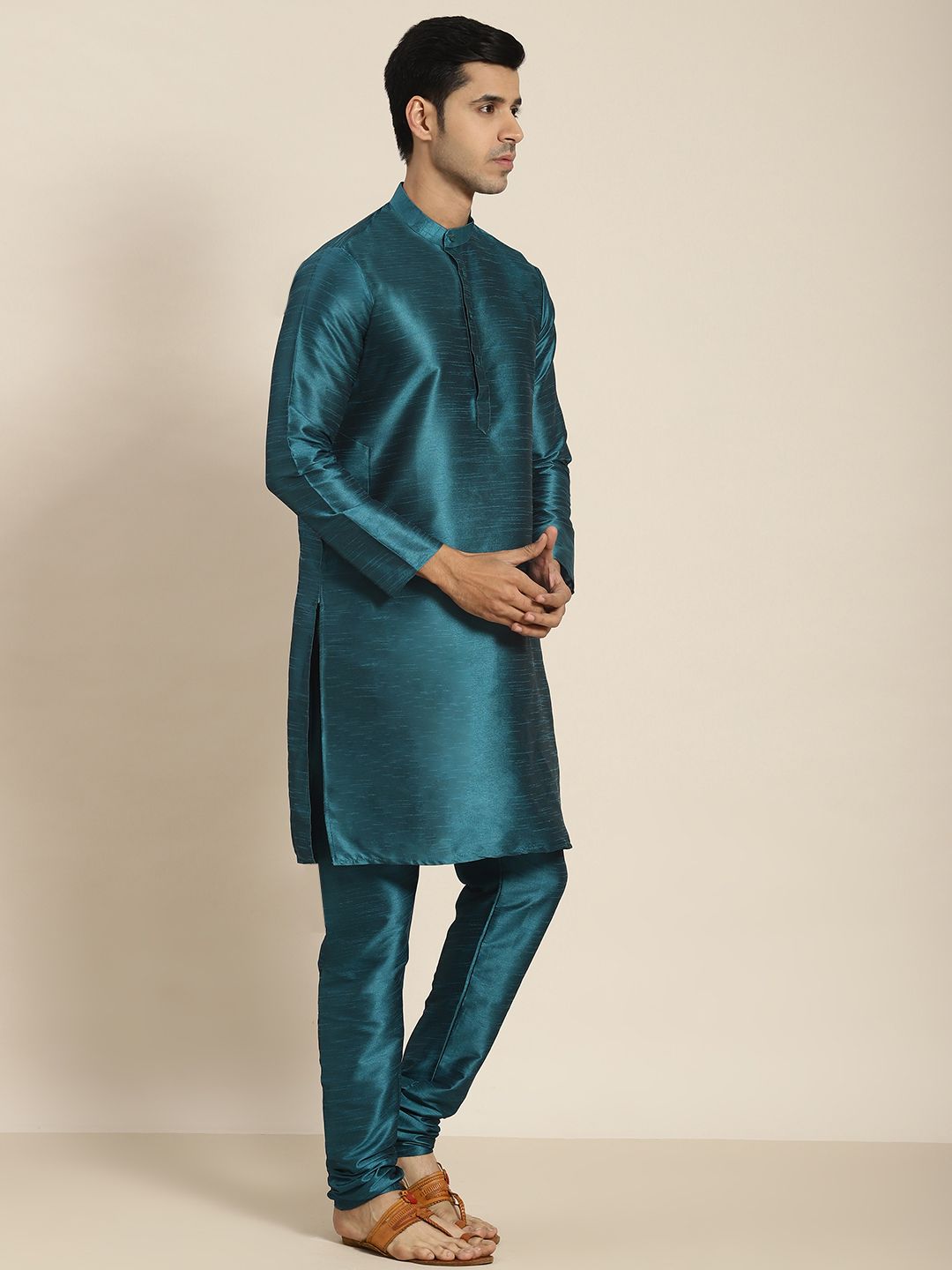 SOJANYA Men Green Kurta with Churidar with Nehru Jacket
