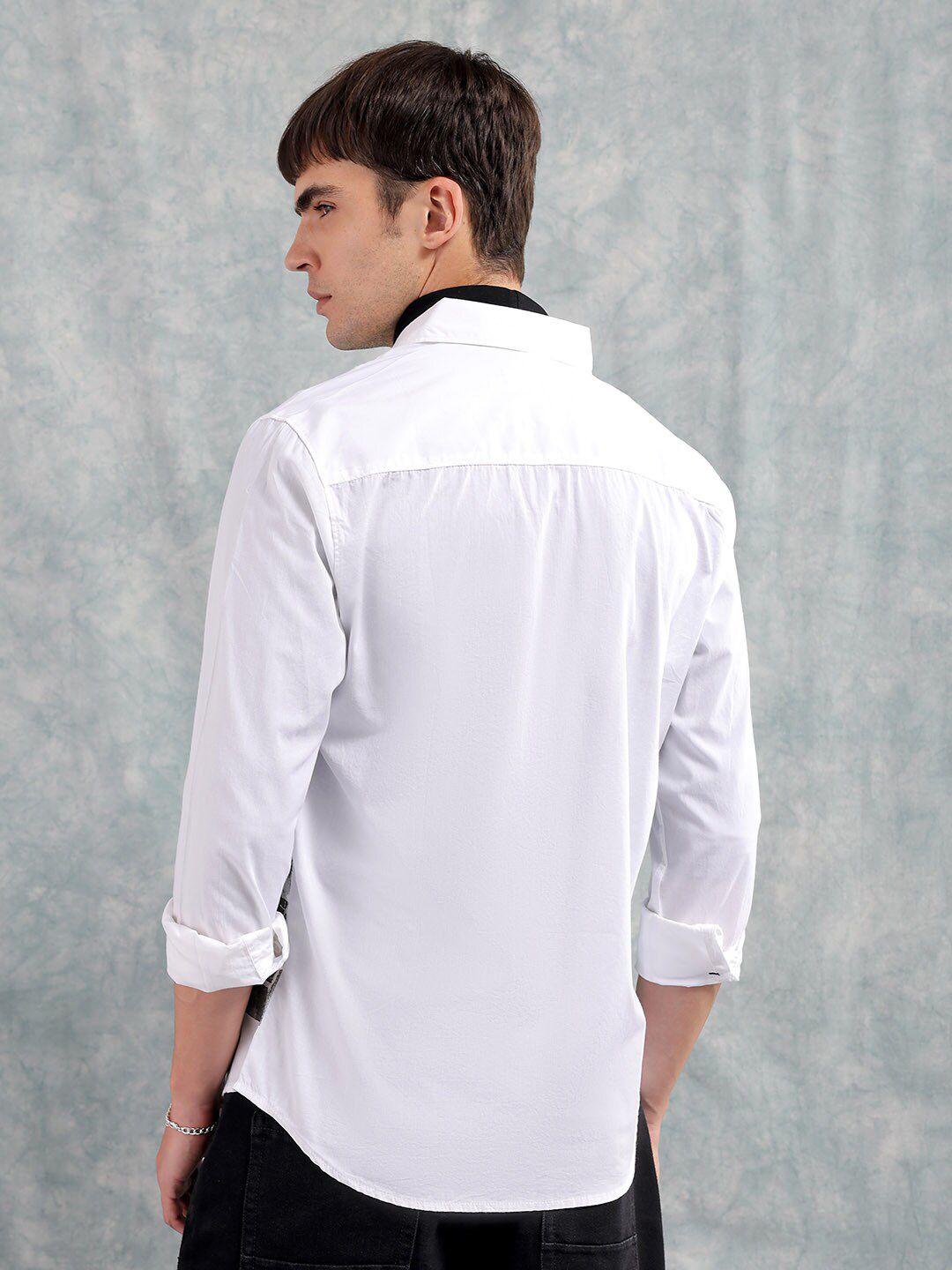 The Indian Garage Co Slim Fit Graphic Printed Pure Cotton Casual Shirt