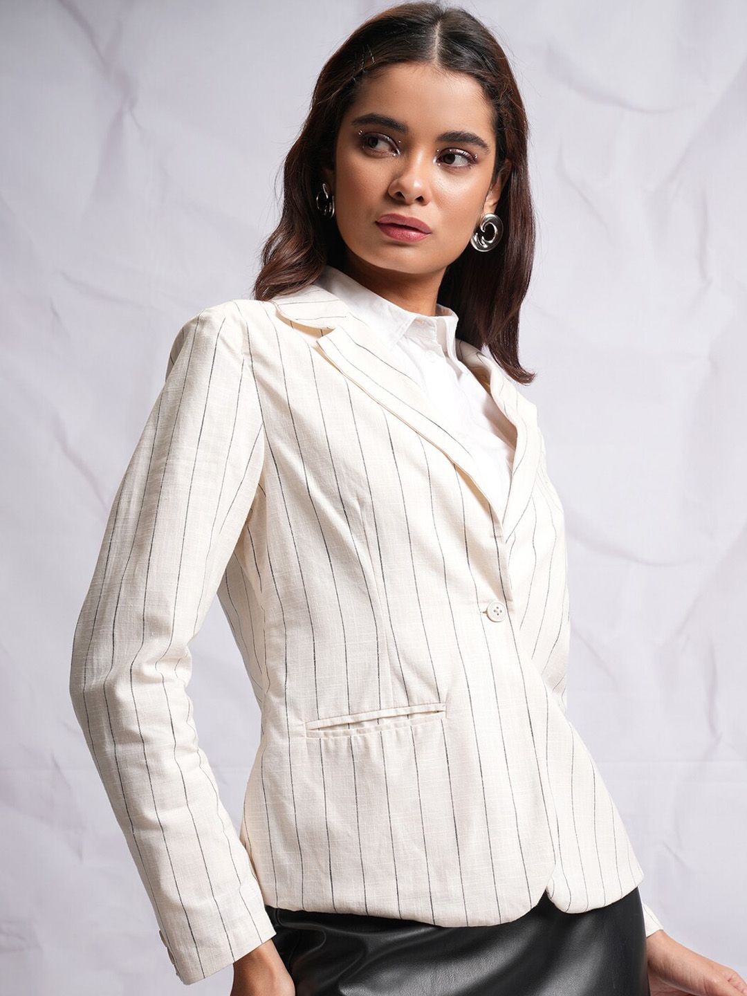 CHIC BY TOKYO TALKIES White & Black Striped Single-Breasted Blazer