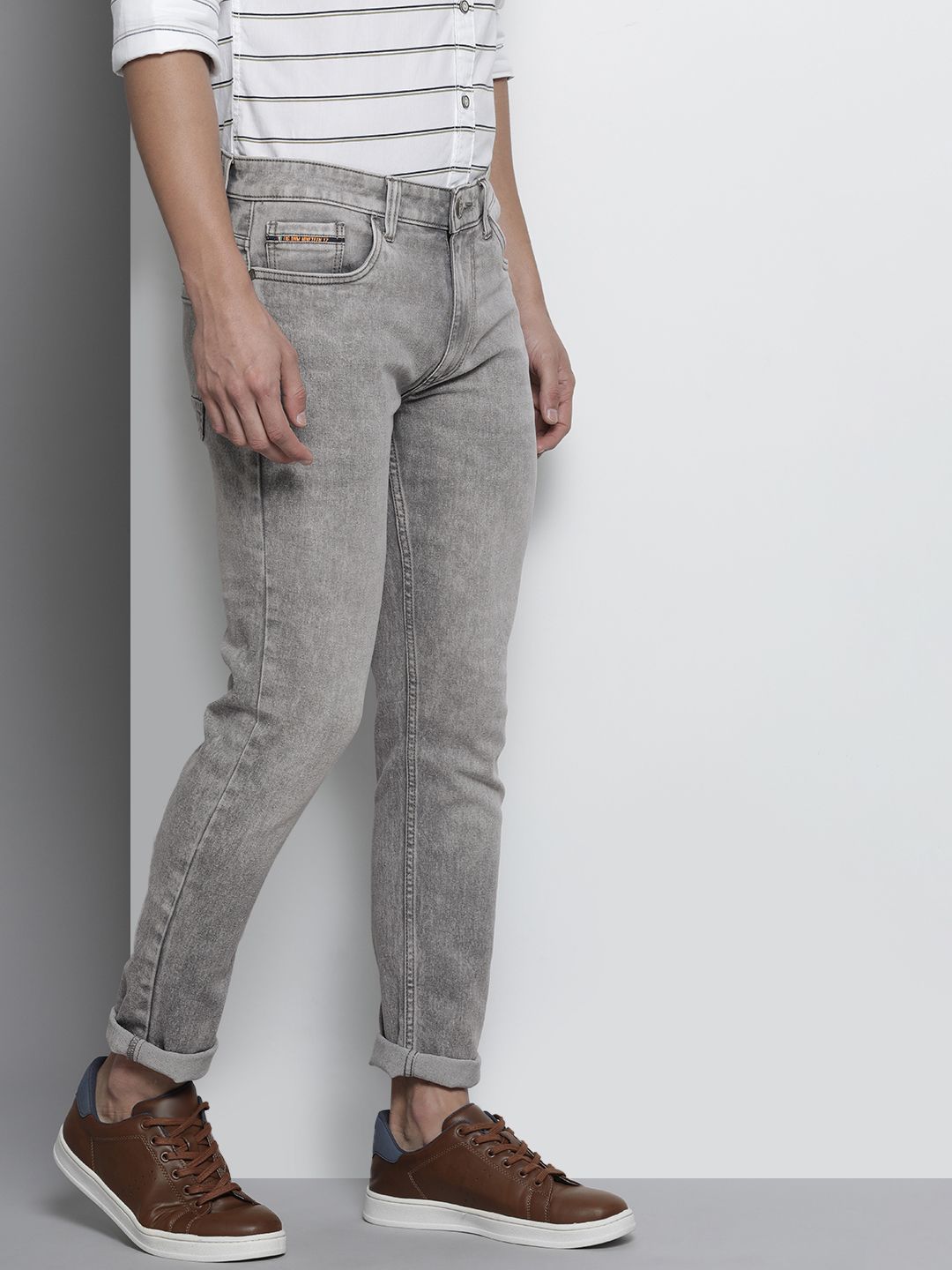 The Indian Garage Co Men Grey Slim Fit Light Fade Stretchable Jeans