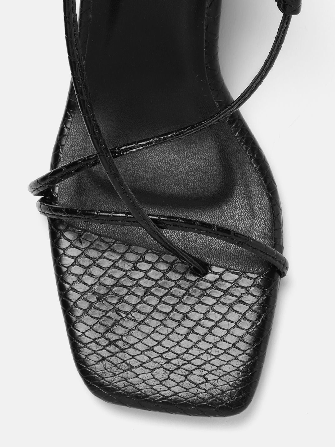 Lino Perros Women Snake Skin Textured Mid-Top Slim Heels