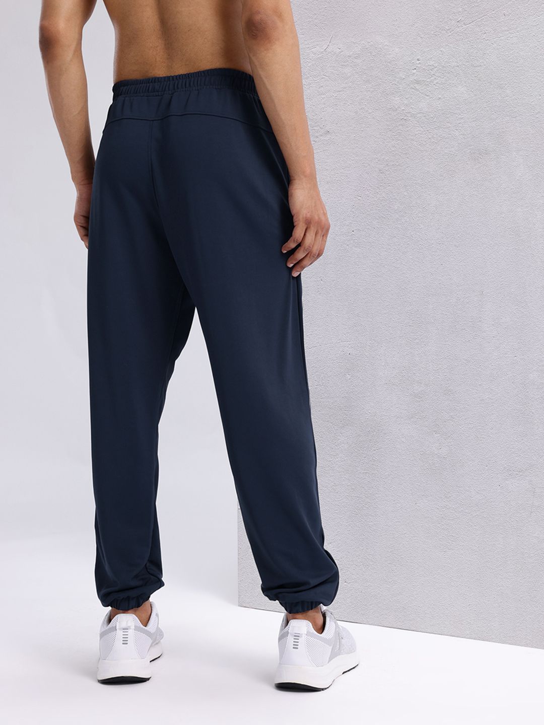 HRX by Hrithik Roshan Men Rapid-Dry Training Joggers
