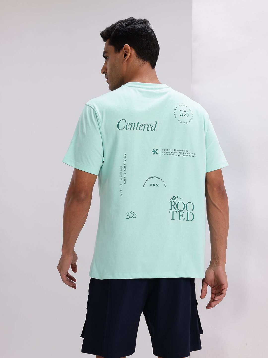 HRX by Hrithik Roshan Conversational Print Drop-Shoulder Sleeves Yoga T-shirt
