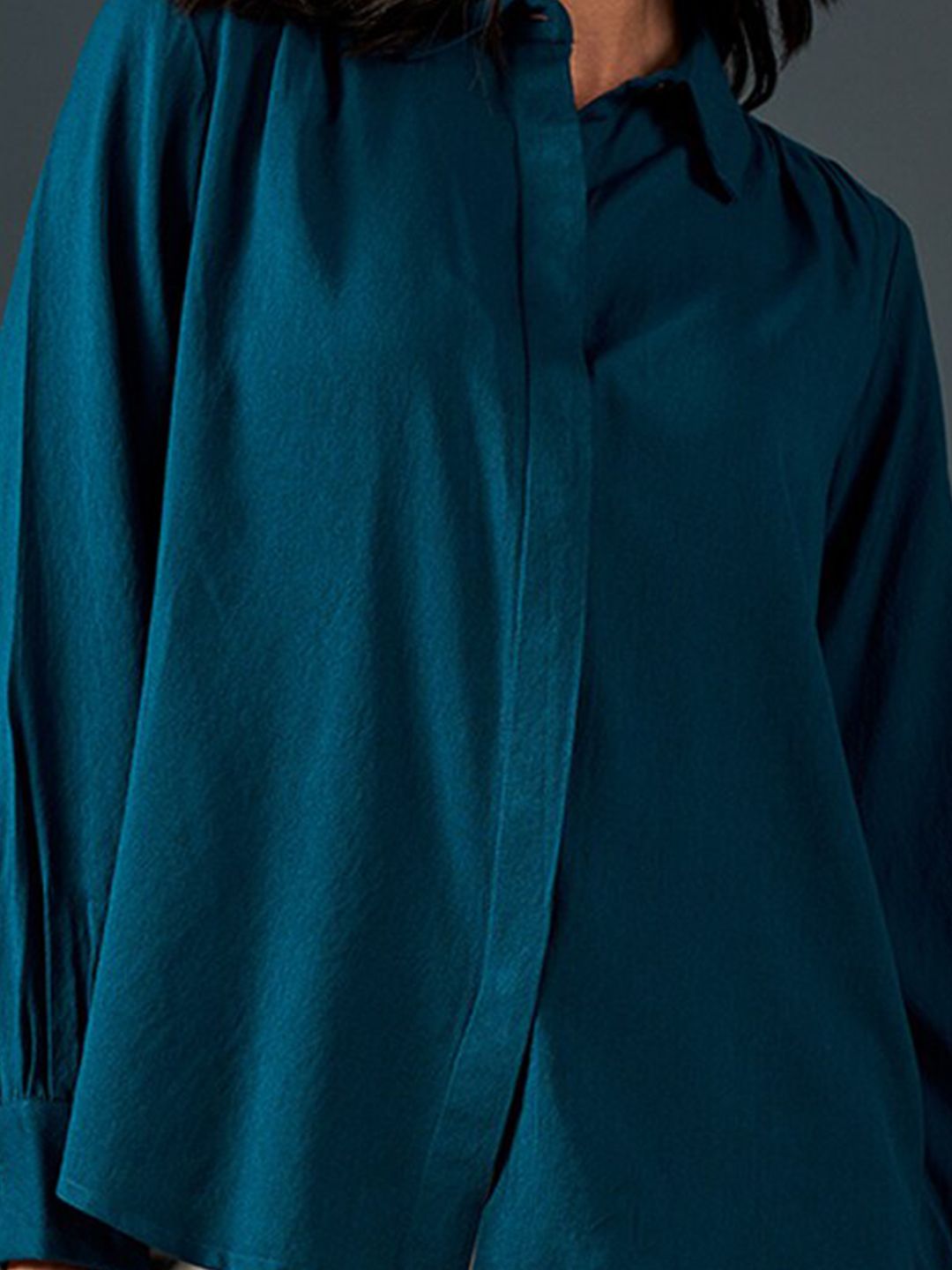 AND Mandarin Collar Cuff Sleeve Top