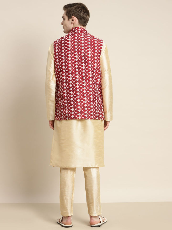 SOJANYA Kurta Lelaki dengan Jaket Nehru Bersulam Motif Churidar & Etnik