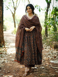 KALINI Ethnic Motifs Embroidered Thread Work Anarkali Kurta with Trousers & Dupatta