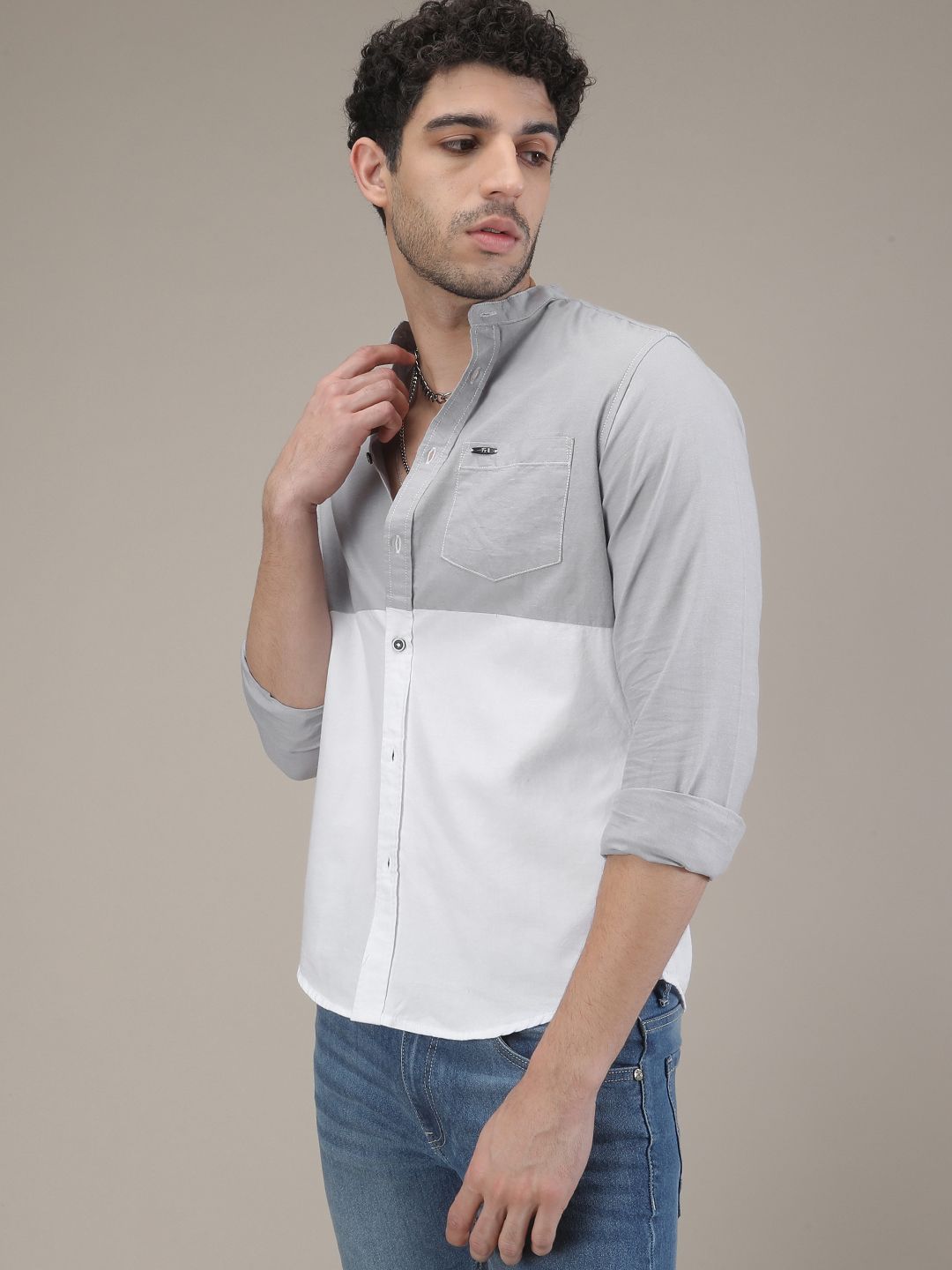 The Indian Garage Co Men Grey & White Slim Fit Colourblocked Casual Shirt