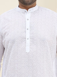 SOJANYA PLUS Plus Size Floral Embroidered Pure Cotton Straight Kurta with Pyjamas