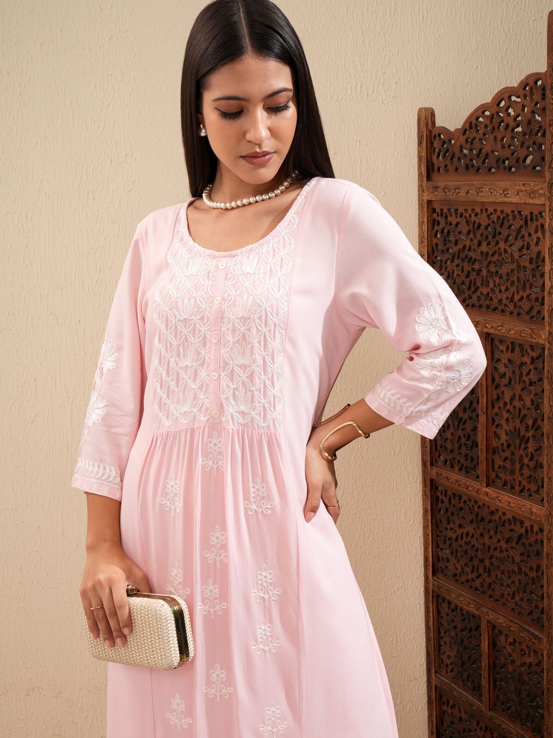 Vishudh Ethnic Motifs Embroidered Thread Work Straight Kurta With Palazzos
