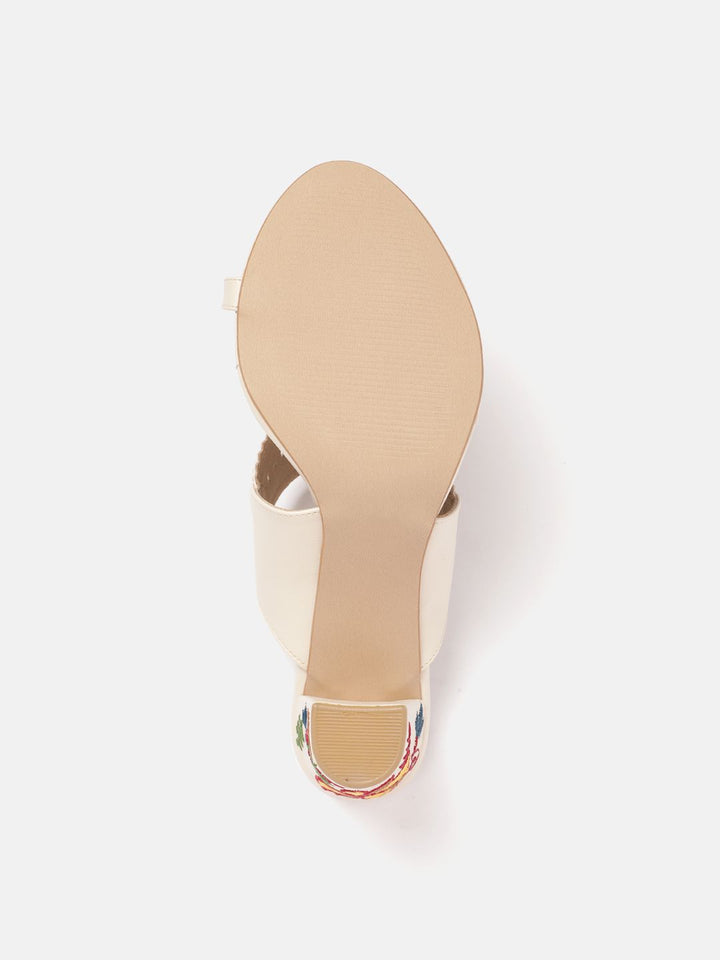House of Pataudi Open Toe Woven Design Block Heels