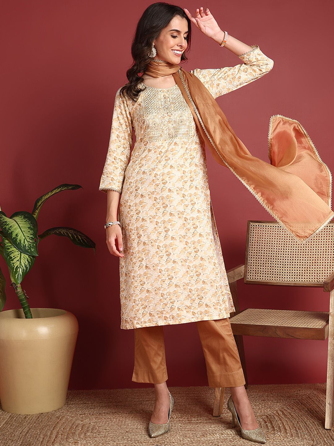 KALINI Women Printed Regular Sequinned Kurta with Trousers & With Dupatta