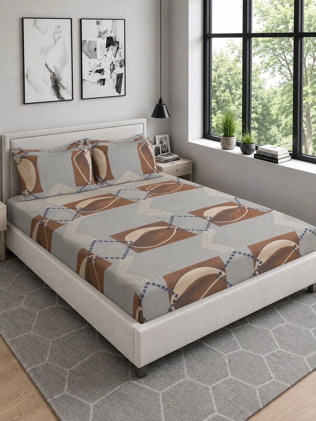 Moda Rapido X KLOTTHE Grey & Brown Geometric 300 TC King Bedsheet with 4 Pillow Covers