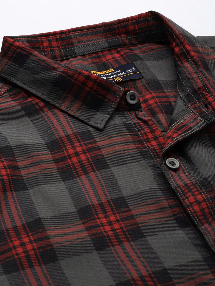 The Indian Garage Co Men Regular Fit Checked Casual Shirt