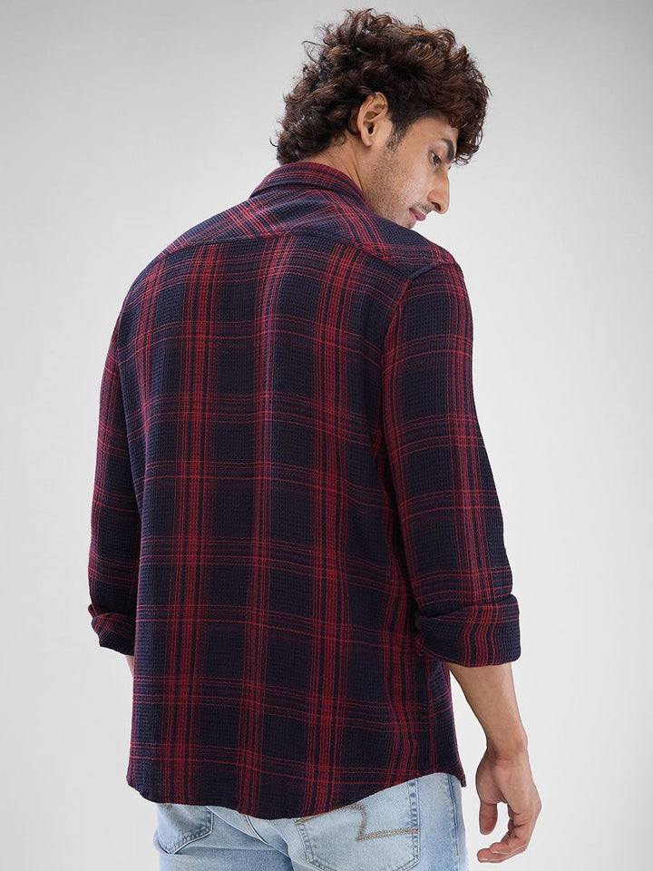 SPYKAR Men Slim Fit Opaque Checked Spread Collar Casual Shirt