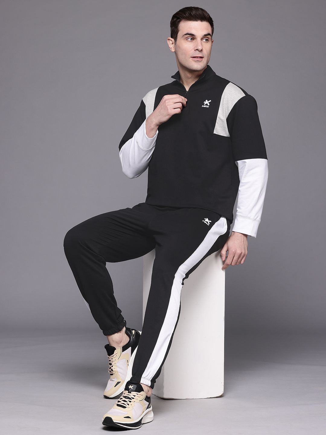 HRX by Hrithik Roshan Colourblocked Lifestyle Tracksuit