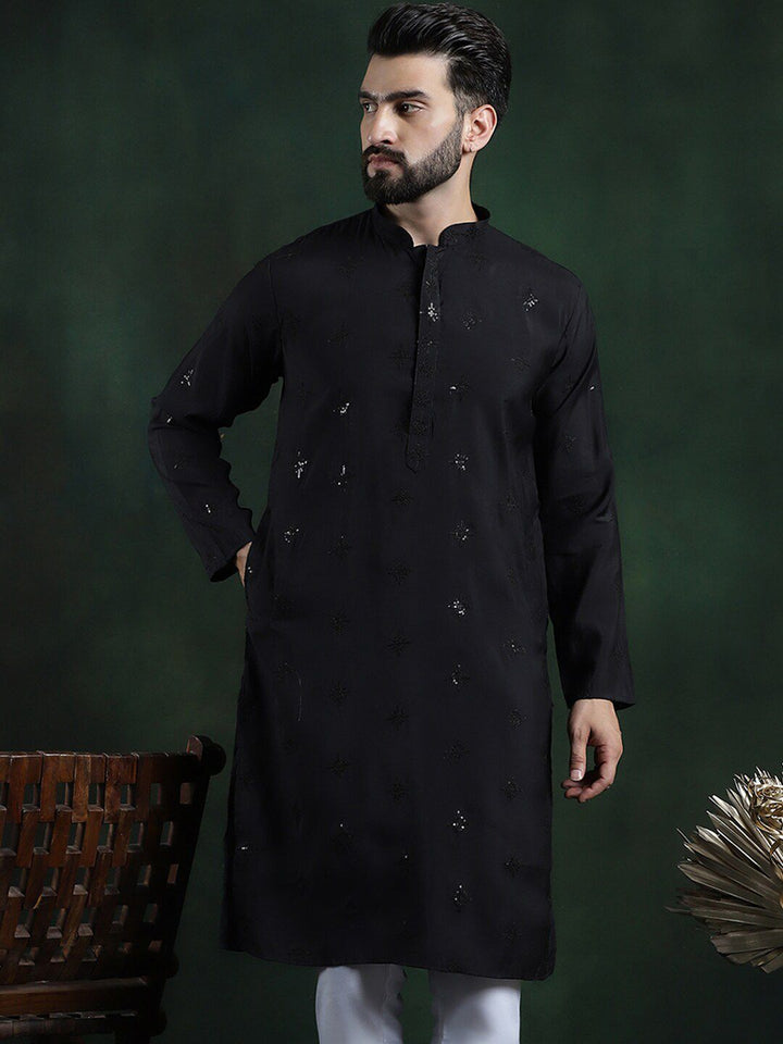 SOJANYA Ethnic Motifs Embroidered Mandarin Collar Sequinned Straight Kurta