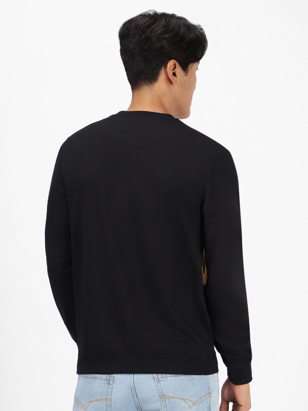 Urbano Fashion Men Colourblocked Pocket Sweatshirt