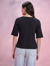 DressBerry V-Neck Regular Fit T-shirt