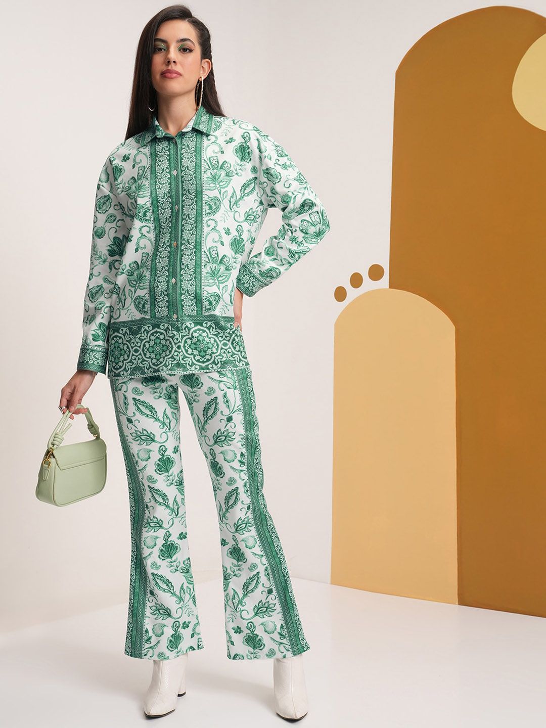 Vishudh Floral Printed Long Sleeves Shirt With Trousers