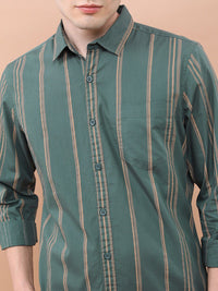 HIGHLANDER Green Vertical Striped Slim Fit Spread Collar Cotton Casual Shirt