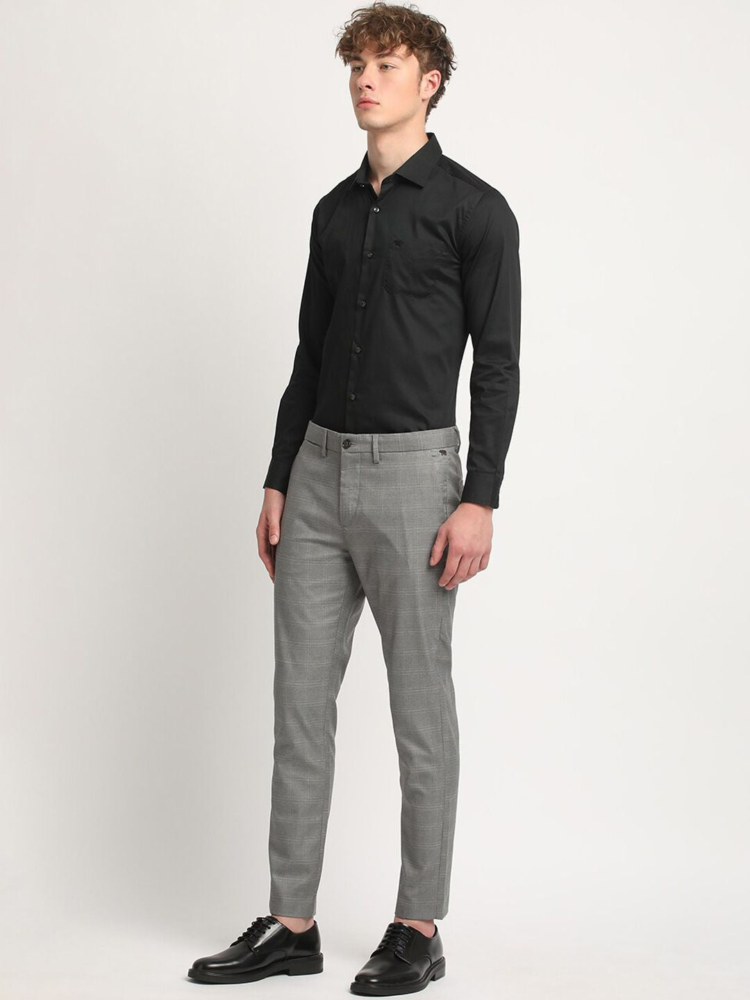 THE BEAR HOUSE Men Checked Tapered Fit Mid-Rise Formal Trousers